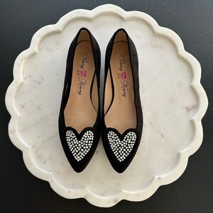 Women’s Penny Loves Kenny Black Heart Design Flats Size 7.5